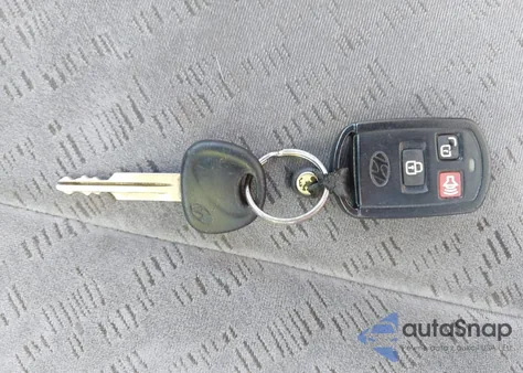 2005 Hyundai Elantra Gls/Gt из США, поврежденный, VIN KMHDN46D15U144091